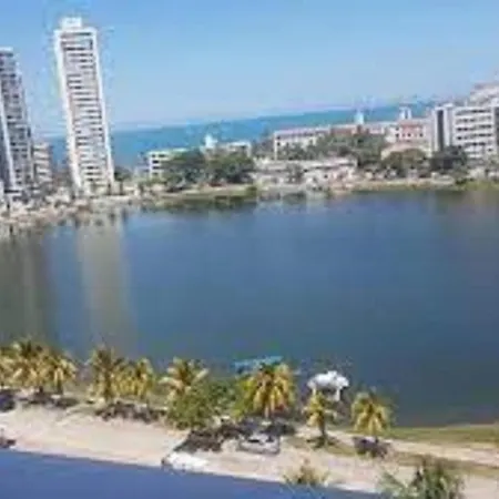 Apartamento 3tc6 Apartamento De 3 Alcobas Cerca Al Mar Con Vista Aire Acondicionado Y Wifi Cartagena
